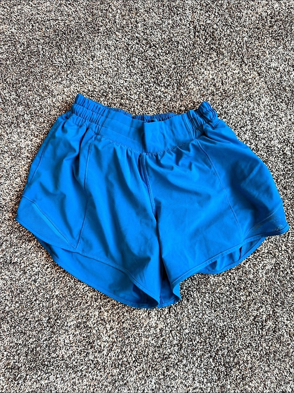 lululemon Hotty Hot High-Rise Lined Short Blue Size 6